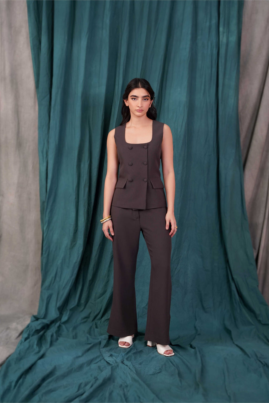 trousers
trousers for women
cargo trousers women
beige trousers womens​
wide leg trousers women
women trouser design
womens trouser styles​
black trousers women
cotton trousers women​
pakistani trousers for women​
straight trousers women's​
women's trousers pakistani​
blue trousers womens​
slim cargo trousers womens​
stylish trousers for women
